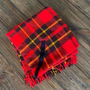 Faribo vintage midcentury convertible car / stadium blanket poncho